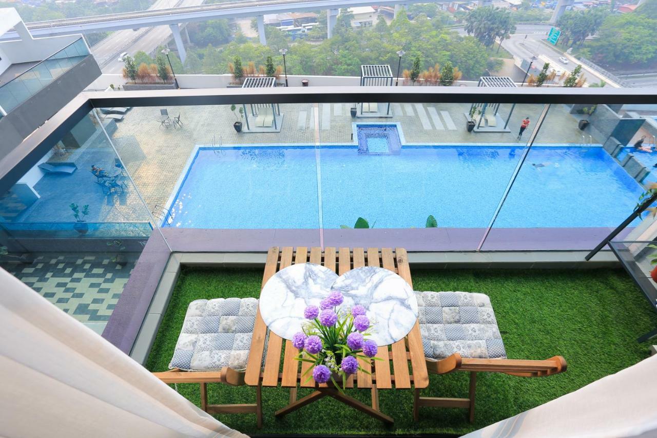 Mlh Deluxe Studio Suites @ Landmark Residence Cheras Exterior photo